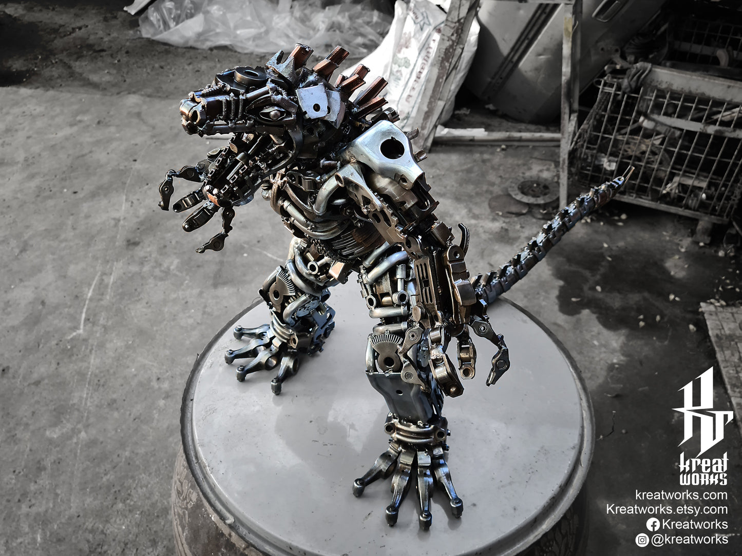 Recycled Metal Mechanized Apex Predator Robot Sculpture (Medium item) / Recycle Metal Sustainable Sculpture Art