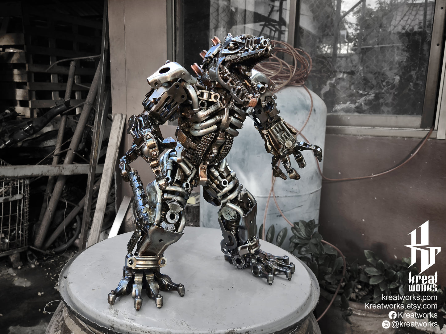 Recycled Metal Mechanized Apex Predator Robot Sculpture (Medium item) / Recycle Metal Sustainable Sculpture Art