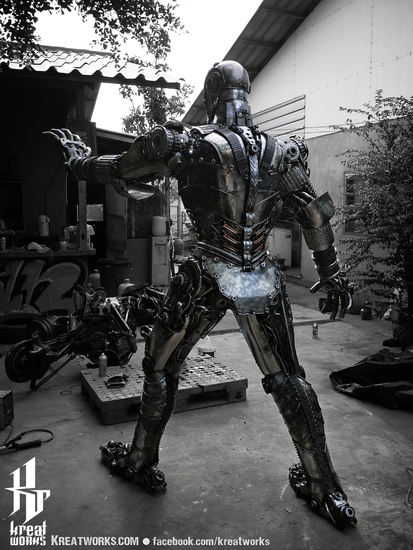 Recycled Metal Man (2.3m / 7.5 ft height) / Recycle Metal Sustainable Sculpture Art