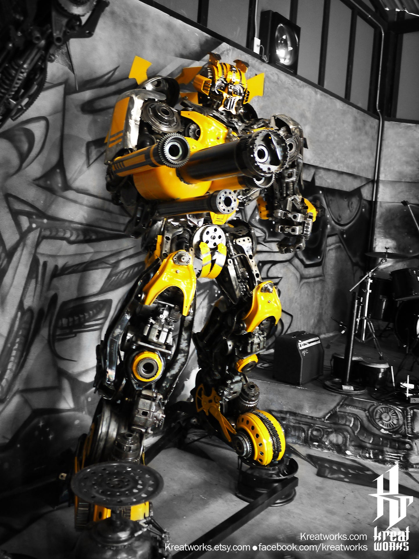 Recycled Metal Boxing Robot : Shooting (2.4 m height) (made-to-order) / Recycle Metal Sustainable Sculpture Art