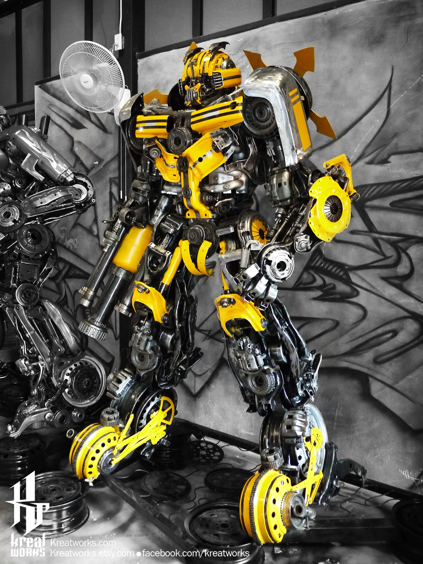 Recycled Metal Boxing Robot : Standing (2.4 m height) (made-to-order) / Recycle Metal Sustainable Sculpture Art