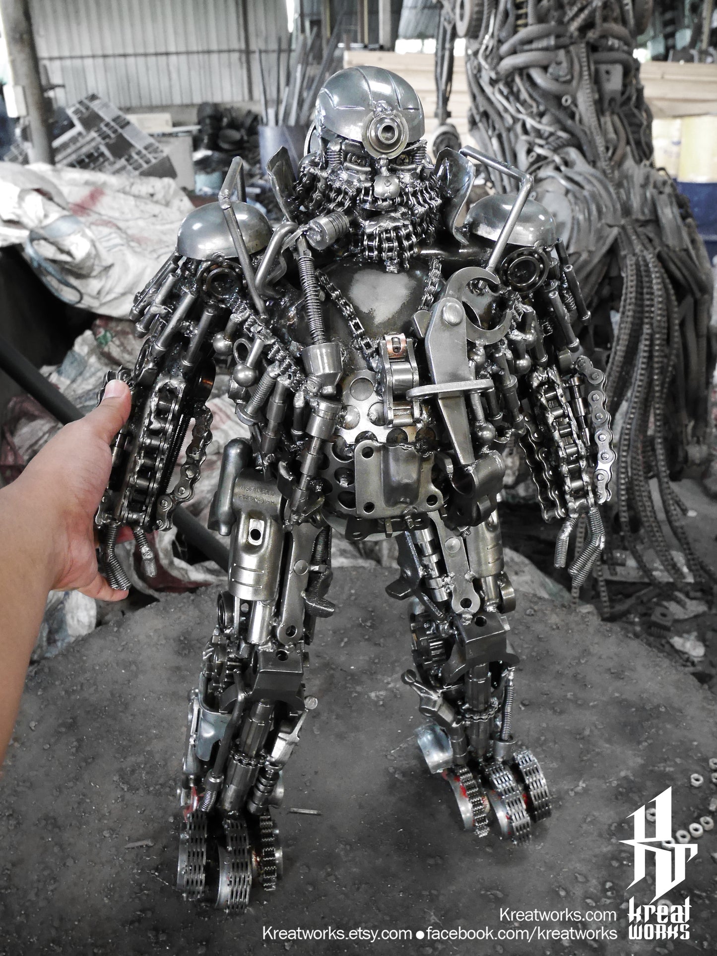 Recycled Metal Gutsy Commando Robot (Medium item) / Recycle Metal Sustainable Sculpture Art