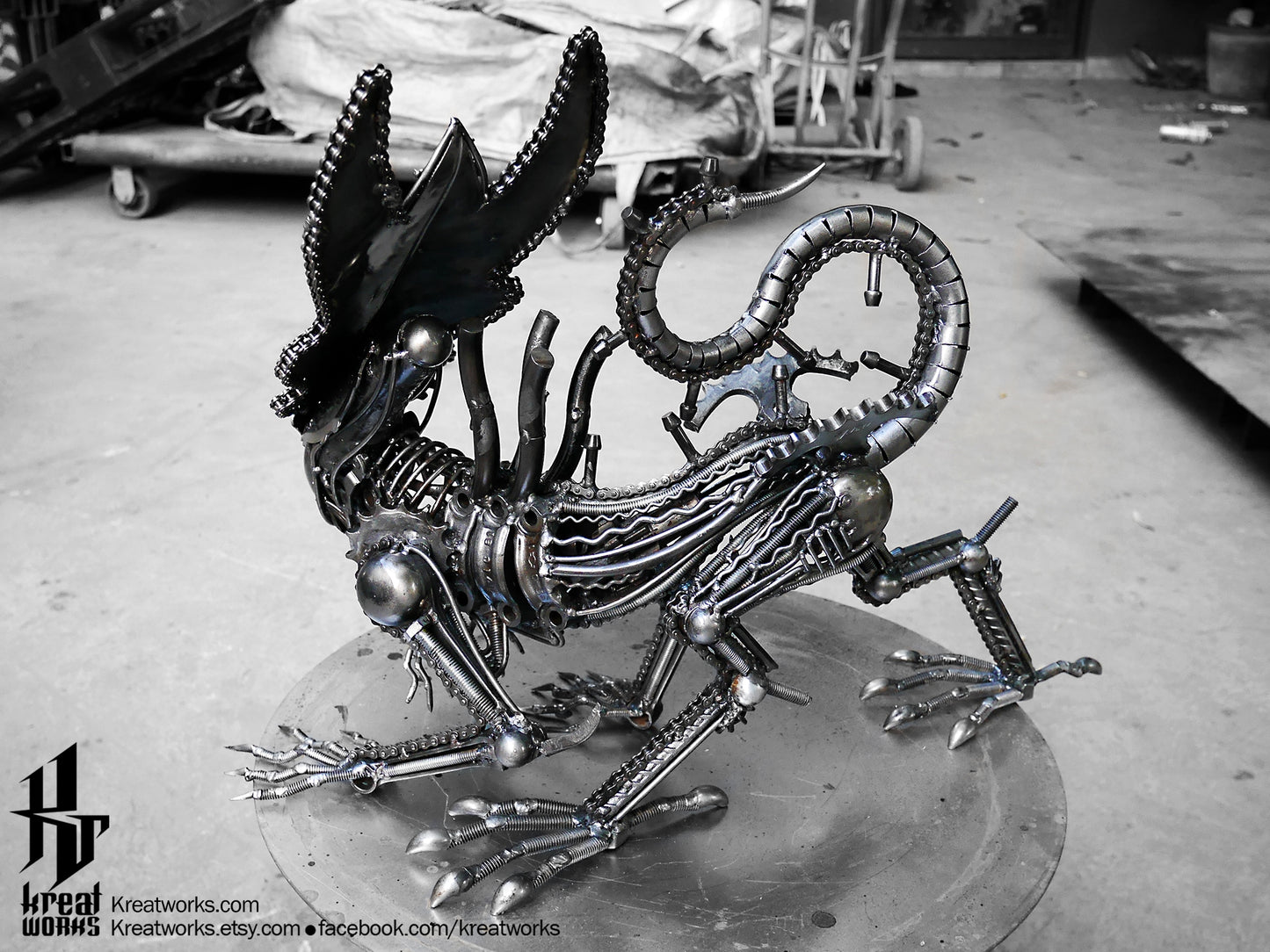 Recycled Metal Crouching Queen Monster (Medium item) / Recycle Metal Sustainable Sculpture Art
