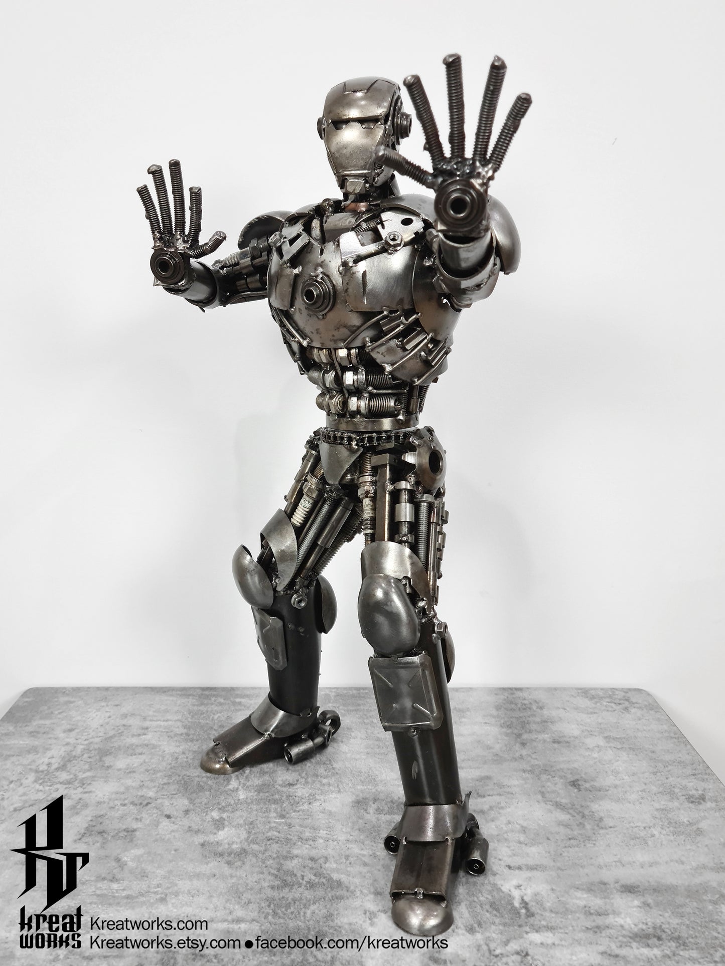 Metal Man (Medium item) / Recycle Metal Sustainable Sculpture Art
