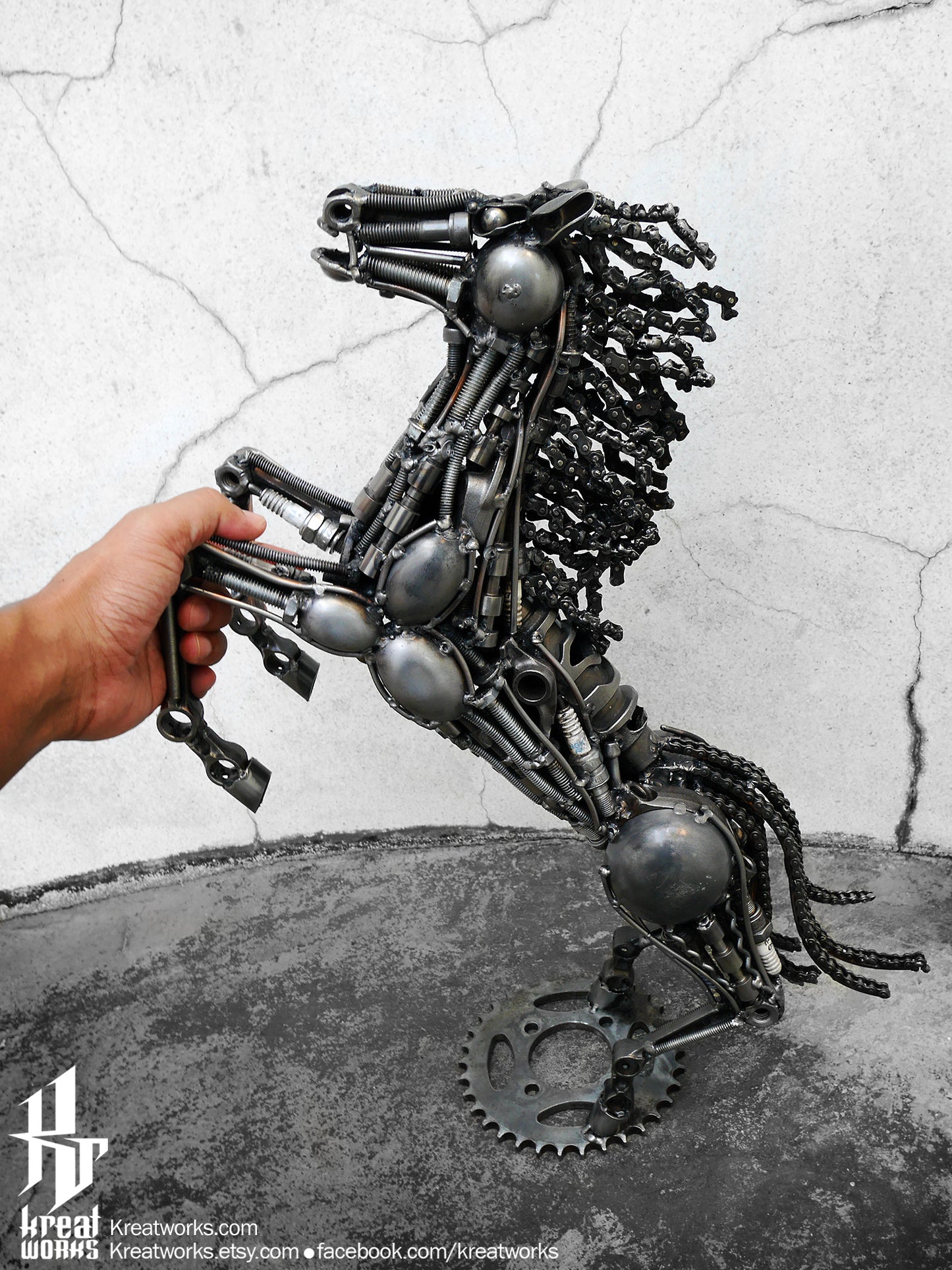Recycled Metal Horse (Medium item) / Recycle Metal Sustainable Sculpture Art