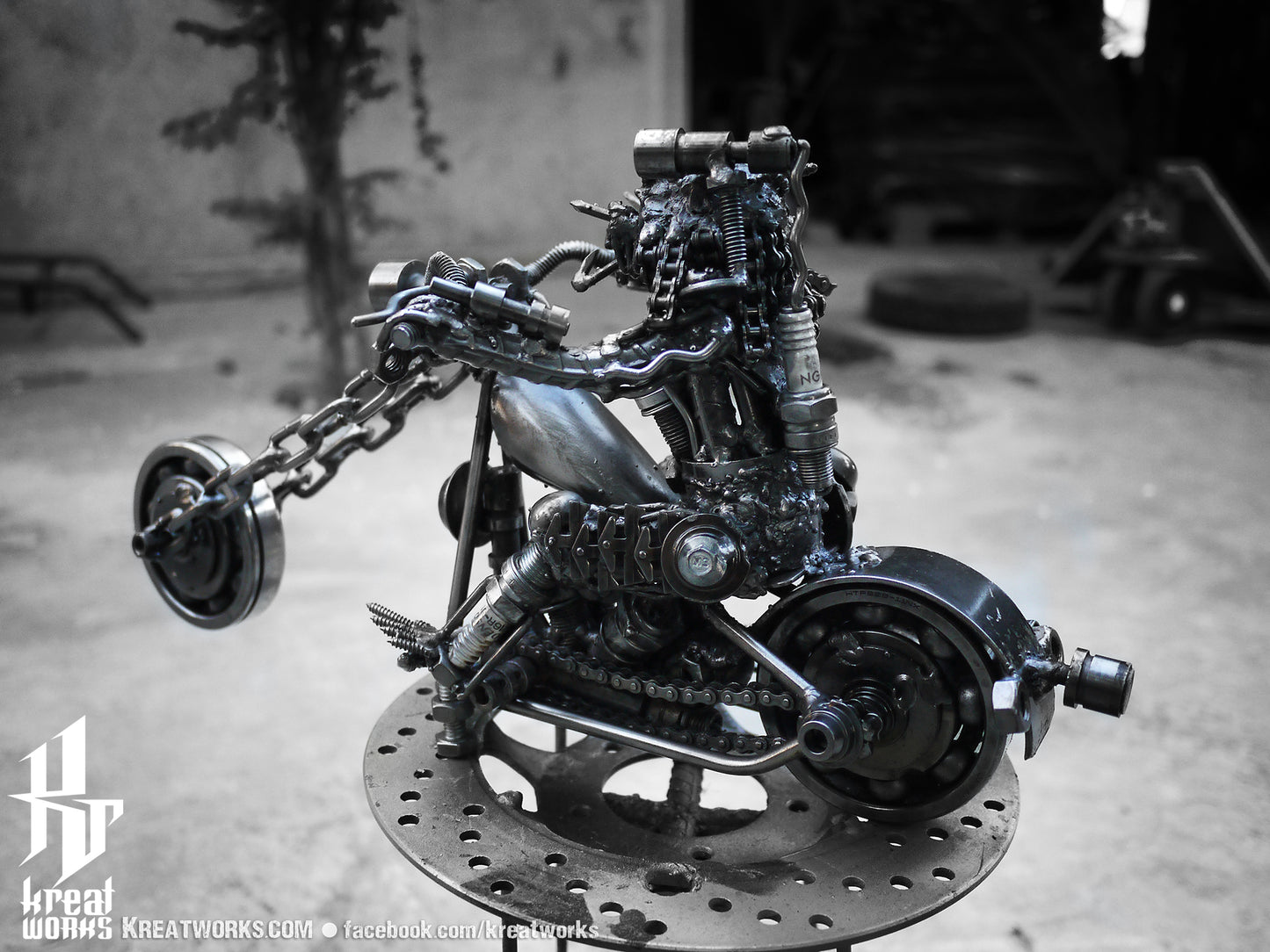 Metal Hunter Rider : Type III (medium item) / Recycle Metal Sustainable Sculpture Art