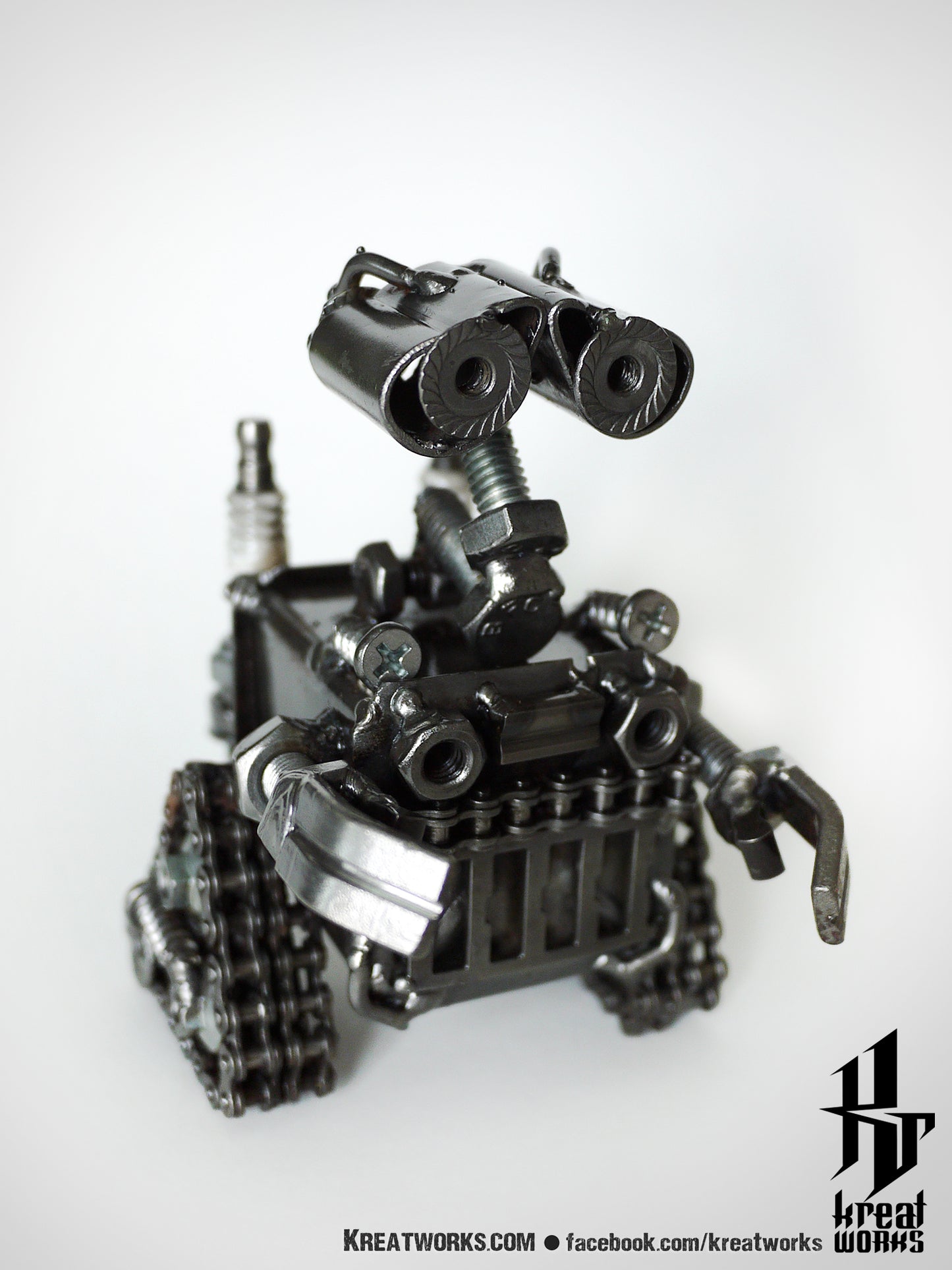 Recycled Metal Little Bot Sculpture / Recycle Metal Sustainable Sculpture Art