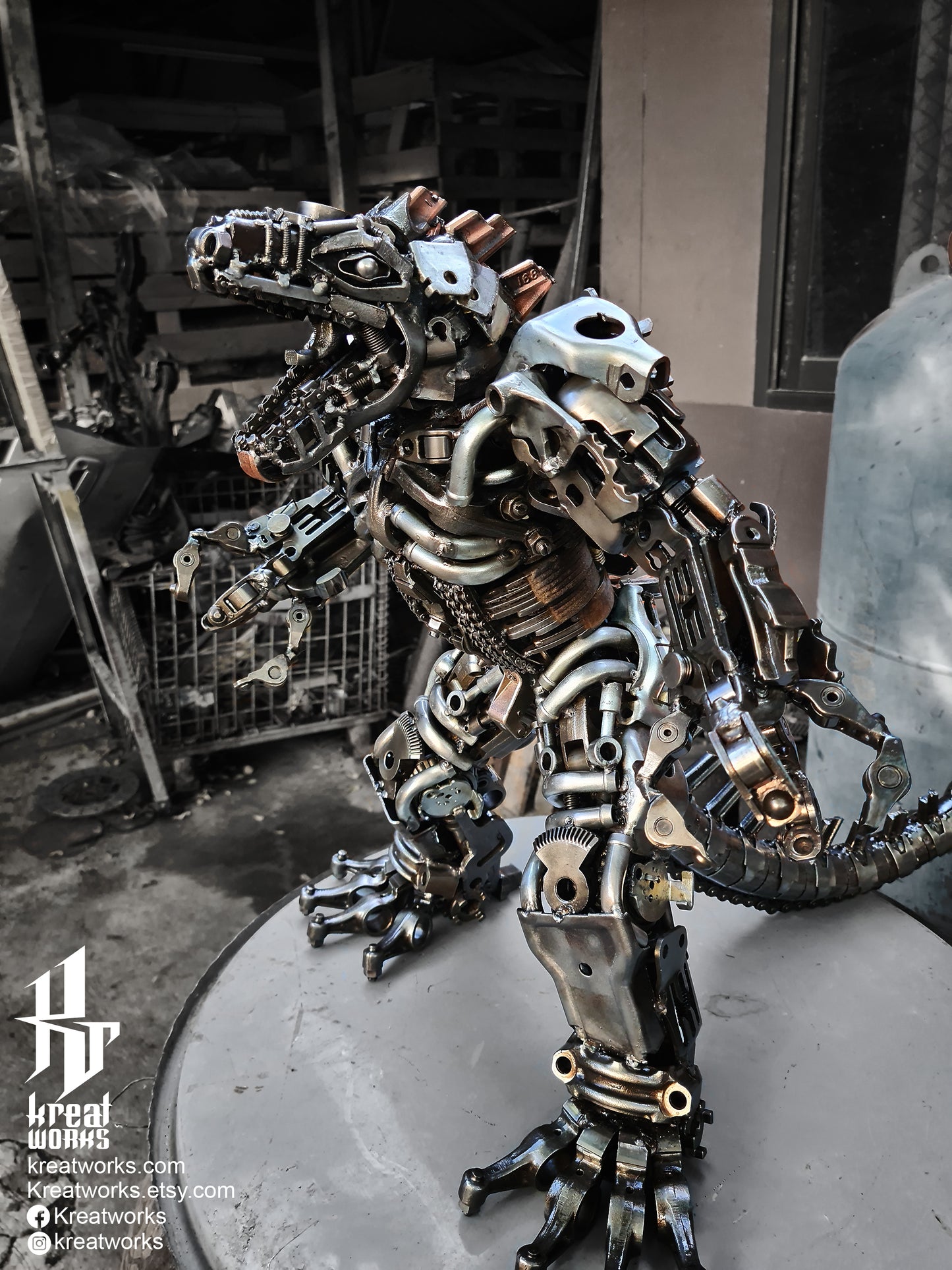 Recycled Metal Mechanized Apex Predator Robot Sculpture (Medium item) / Recycle Metal Sustainable Sculpture Art