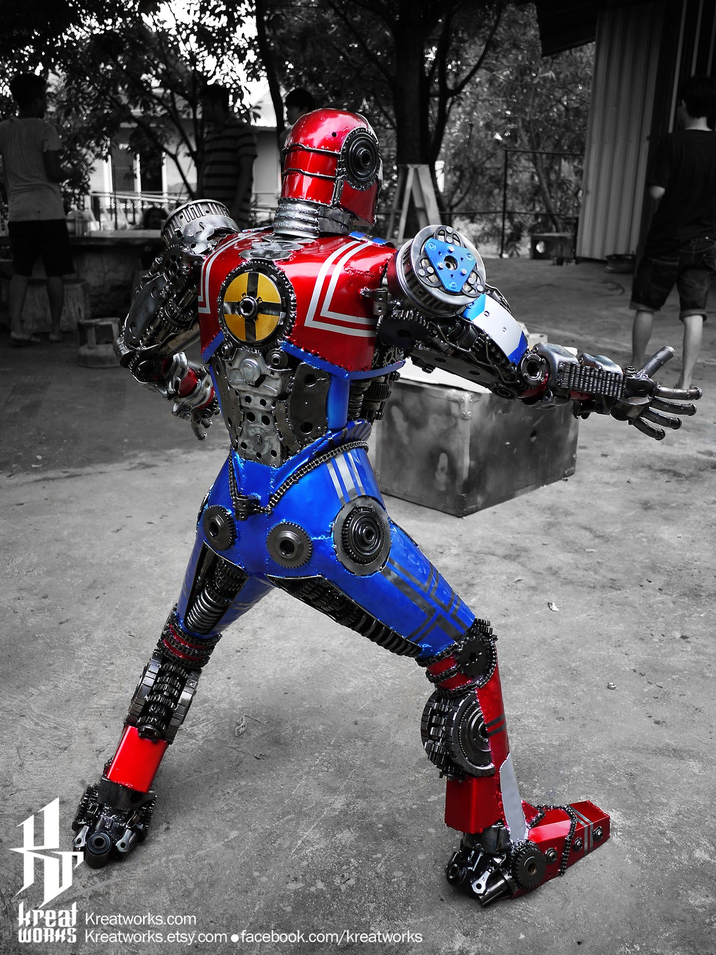 Recycled Metal Man (Blue&Red) (1.20m / 4 ft height) / Recycle Metal Sustainable Sculpture Art