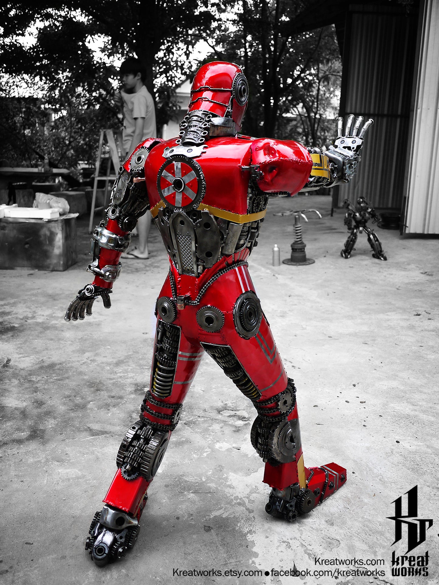 Recycled Metal Man (Gold&Red) (1.25 m / 4.1 ft height) (made-to-order) / Recycle Metal Sustainable Sculpture Art