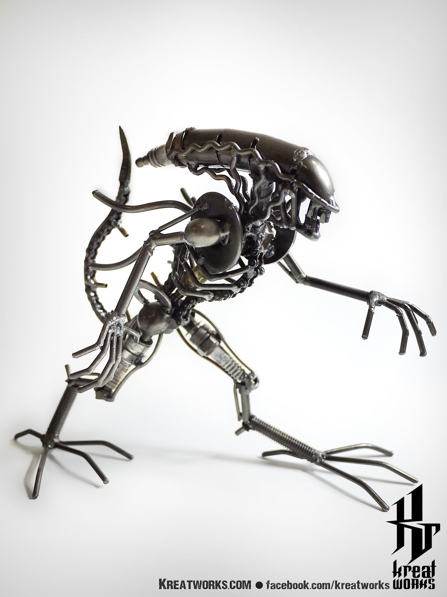 Mini Metal Monster : tail up (small item) / Recycle Metal Sustainable Sculpture Art