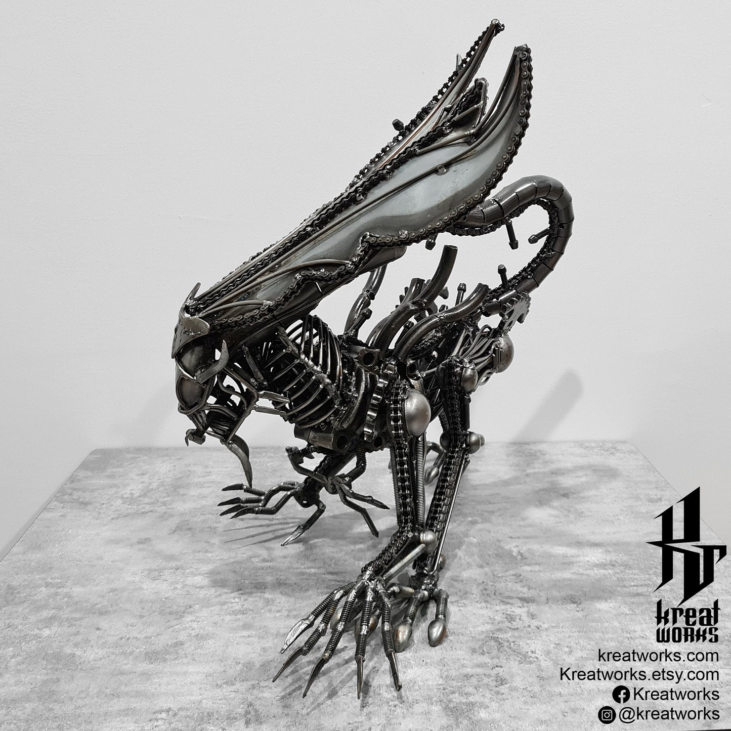 Recycled Metal Genocide Crouching Queen Monster (Medium item) / Recycle Metal Sustainable Sculpture Art
