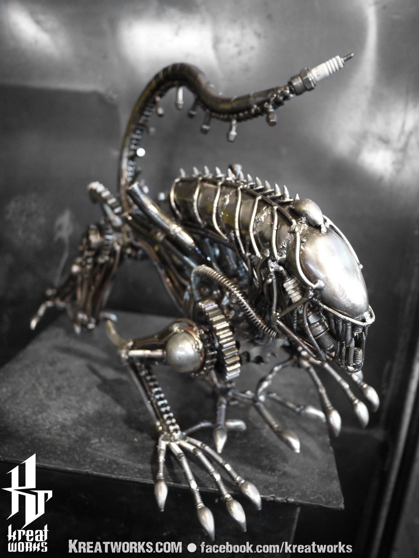 Metal Monster : Hunting (Medium item) / Recycle Metal Sustainable Sculpture Art