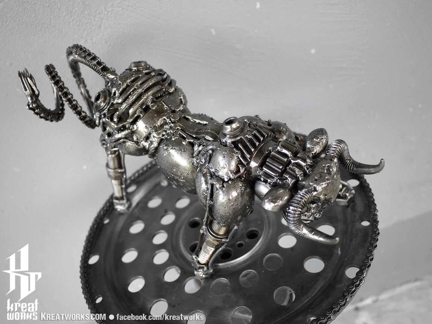Recycled Metal Bull / Recycle Metal Sustainable Sculpture Art