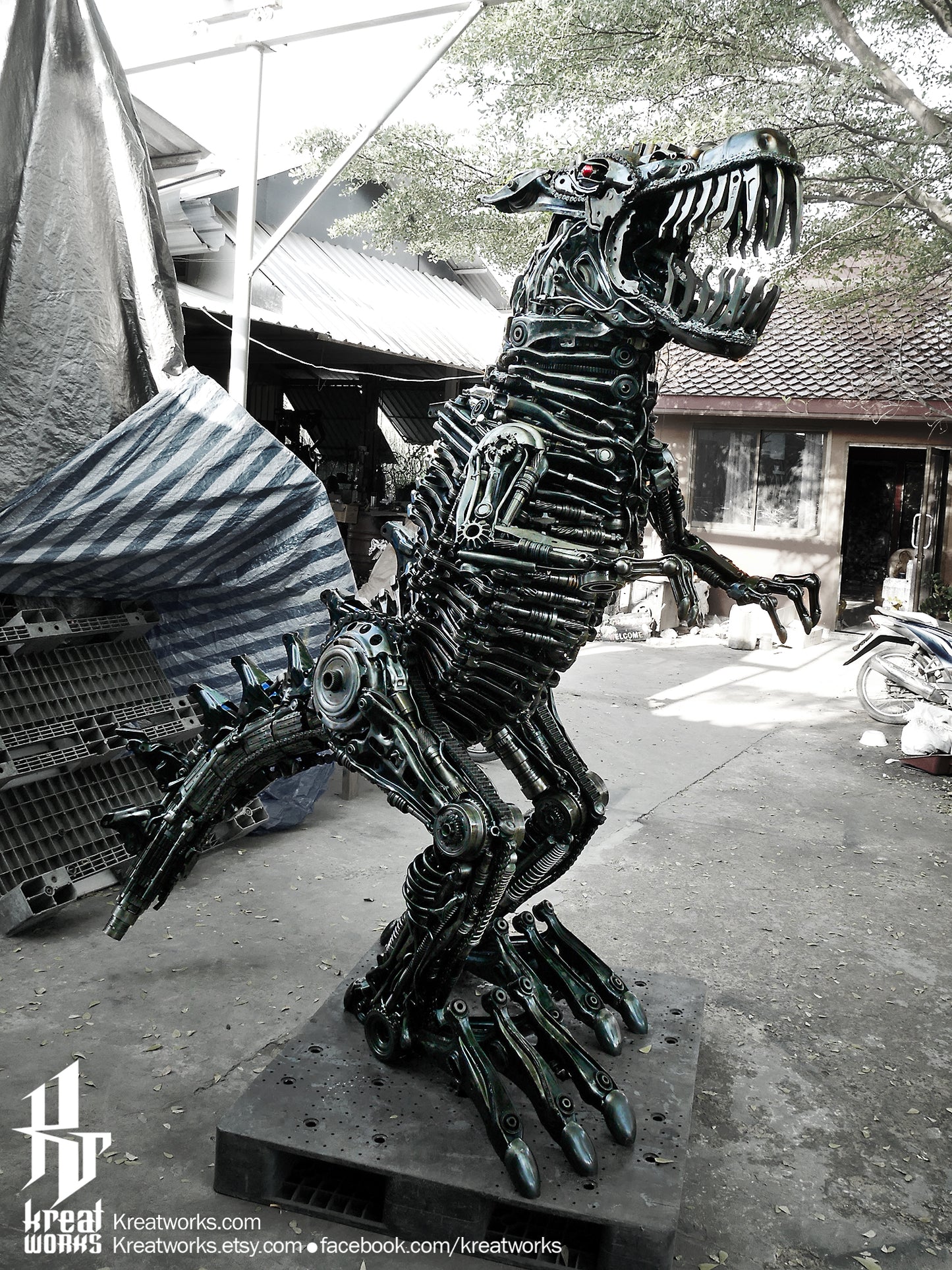 Recycled Metal Dinosaur Sculpture : Made to order / Recycle Metal Sustainable Sculpture Art