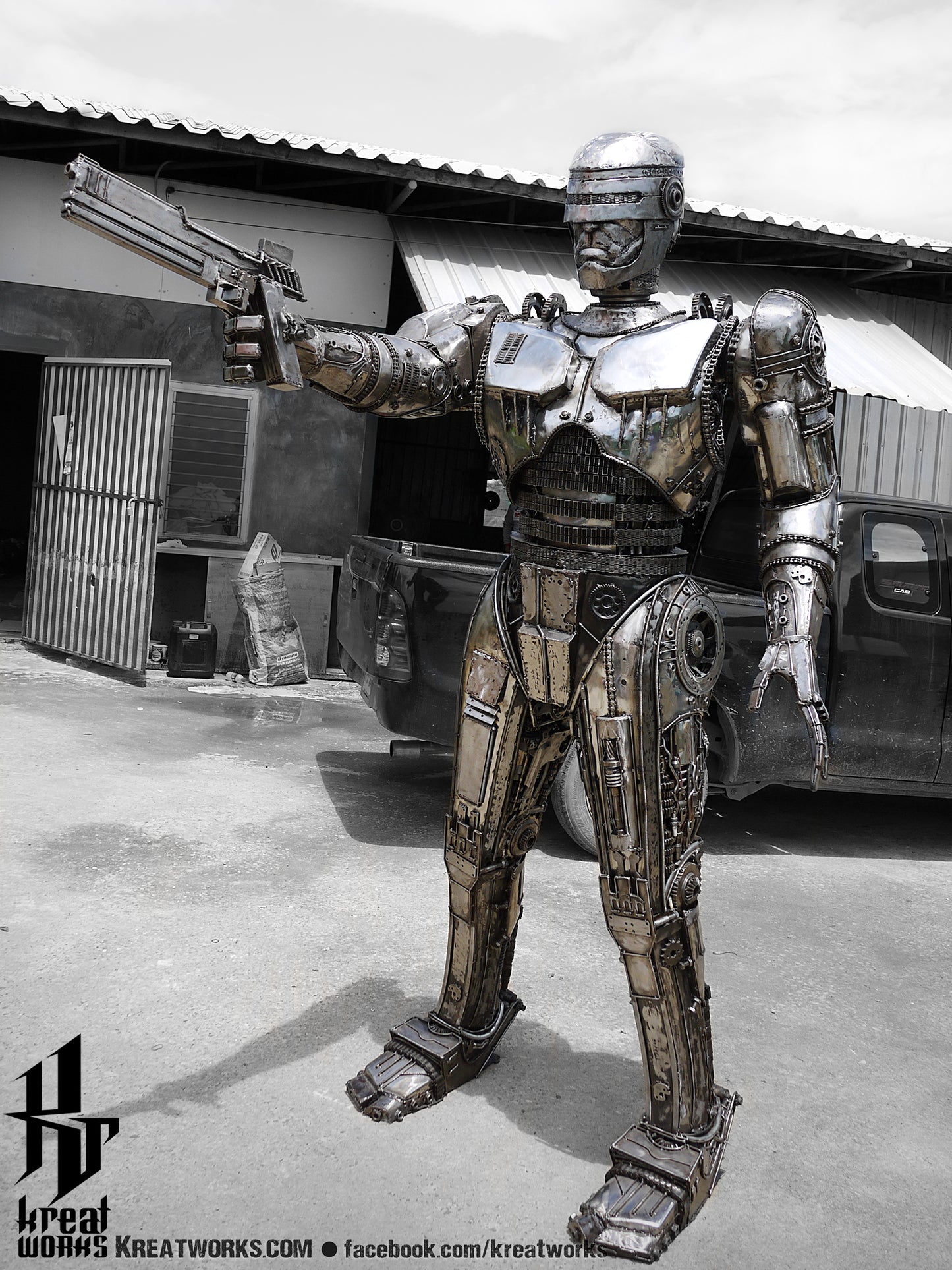 Robot Cop ( Large item ) : made-to-order / Recycle Metal Sustainable Sculpture Art