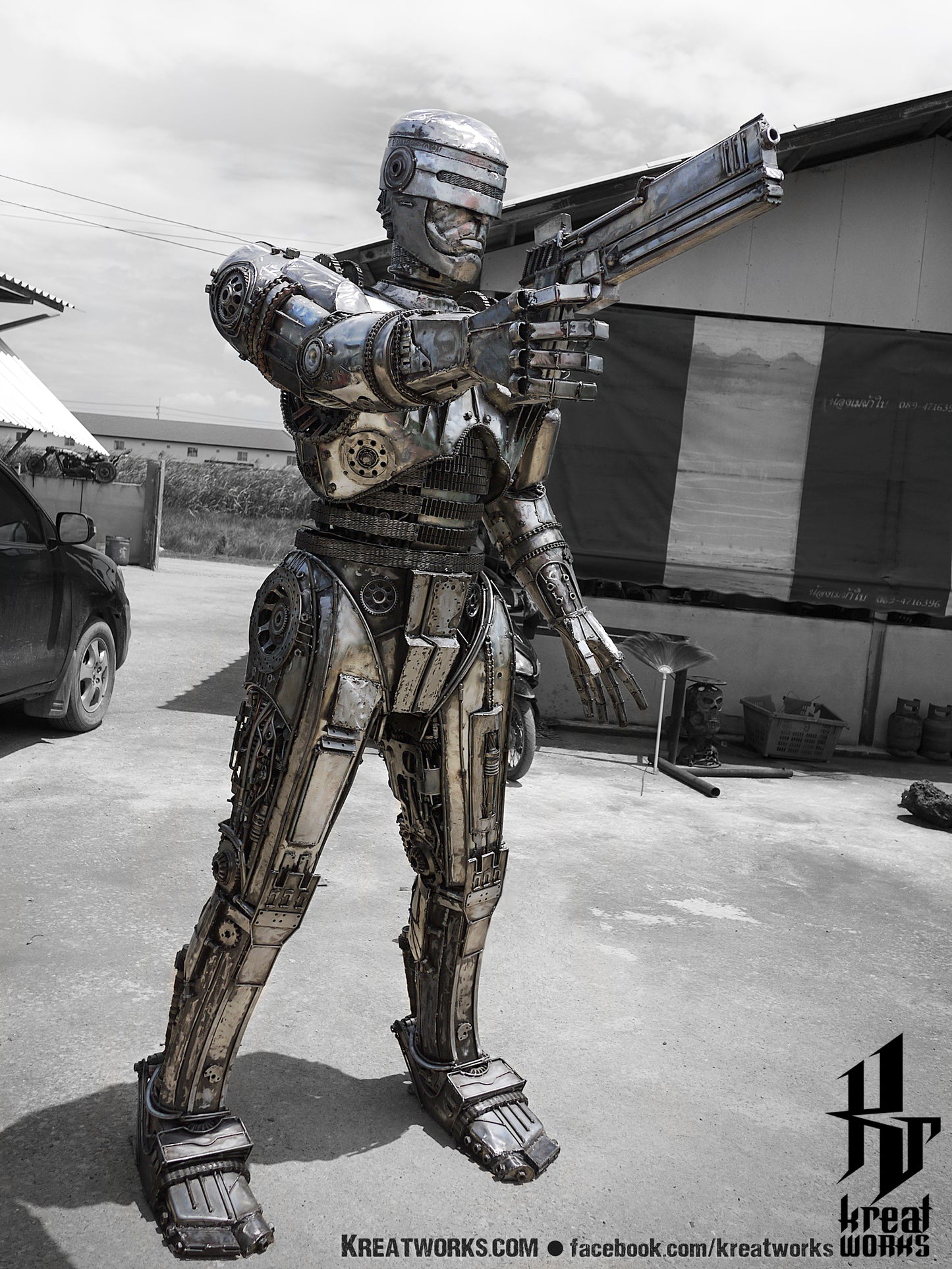 Robot Cop ( Large item ) : made-to-order / Recycle Metal Sustainable Sculpture Art